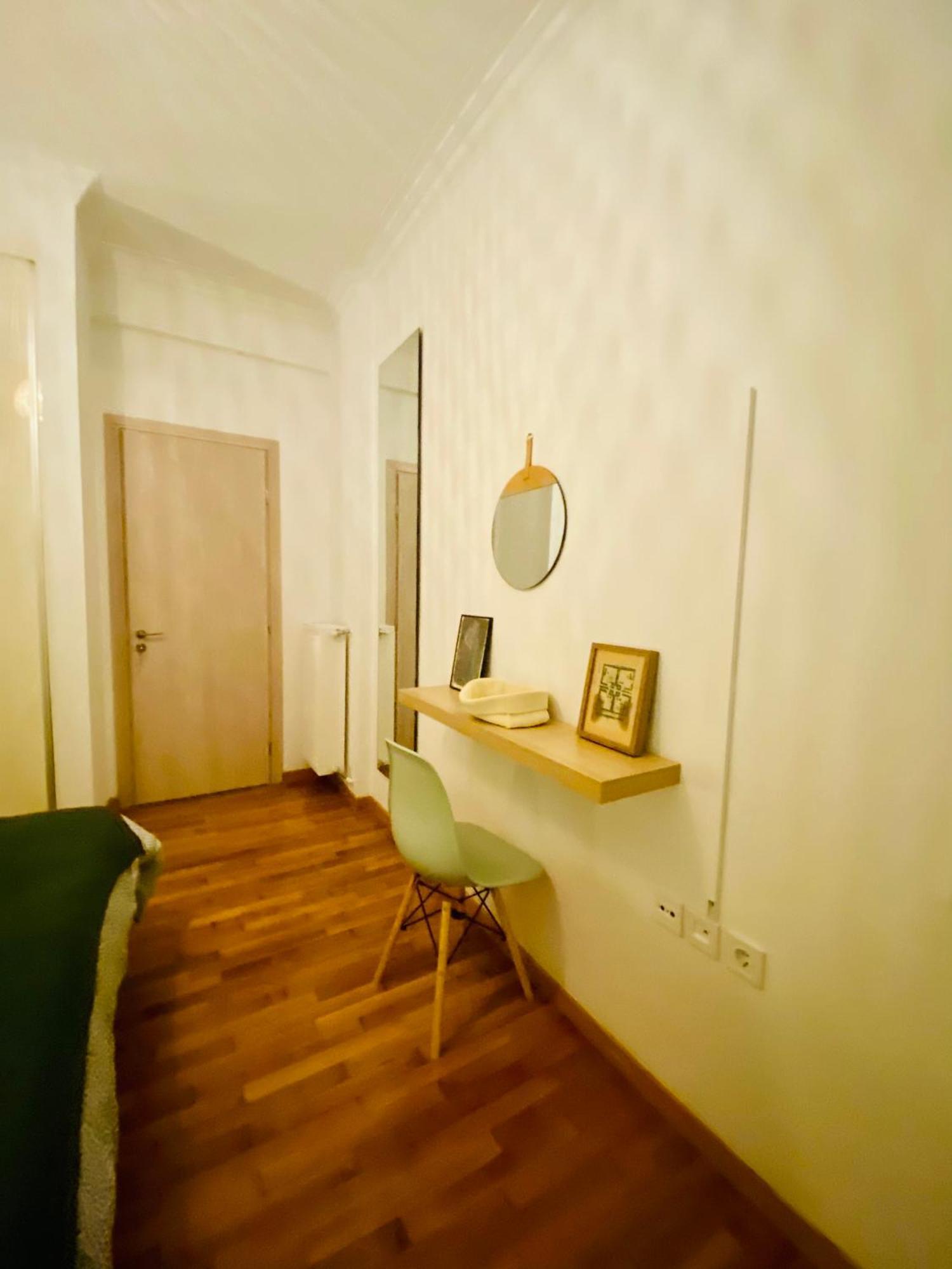 Antinoros Inn, Stylish Apartment,3' To Metro Athens Luaran gambar