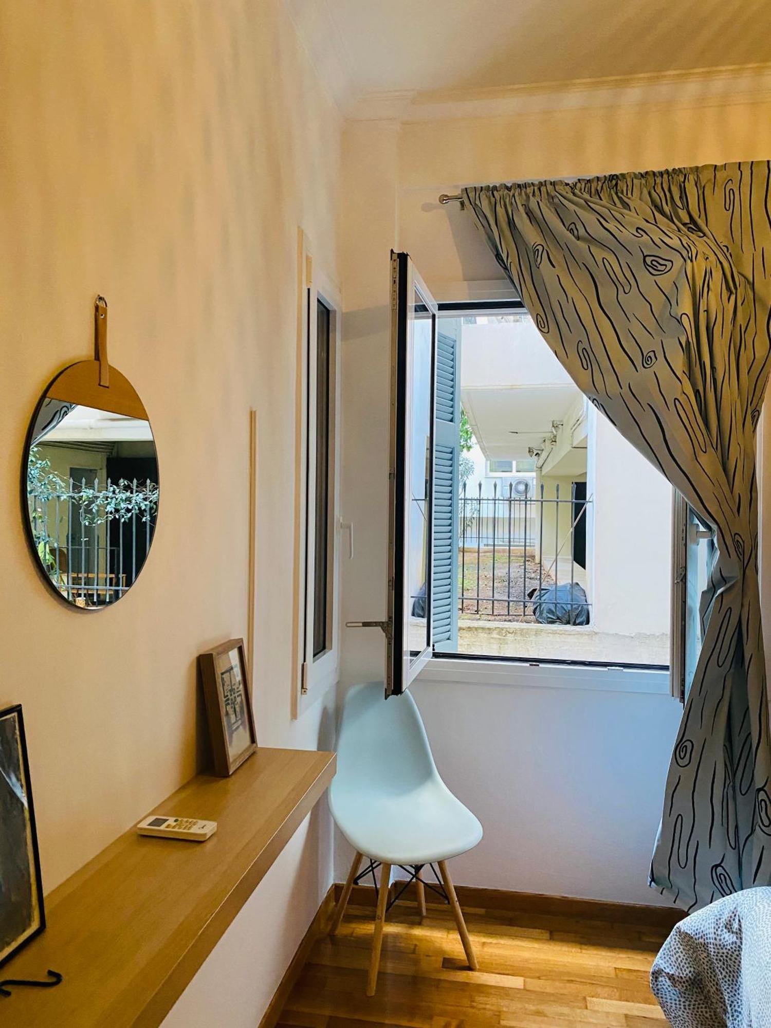 Antinoros Inn, Stylish Apartment,3' To Metro Athens Luaran gambar