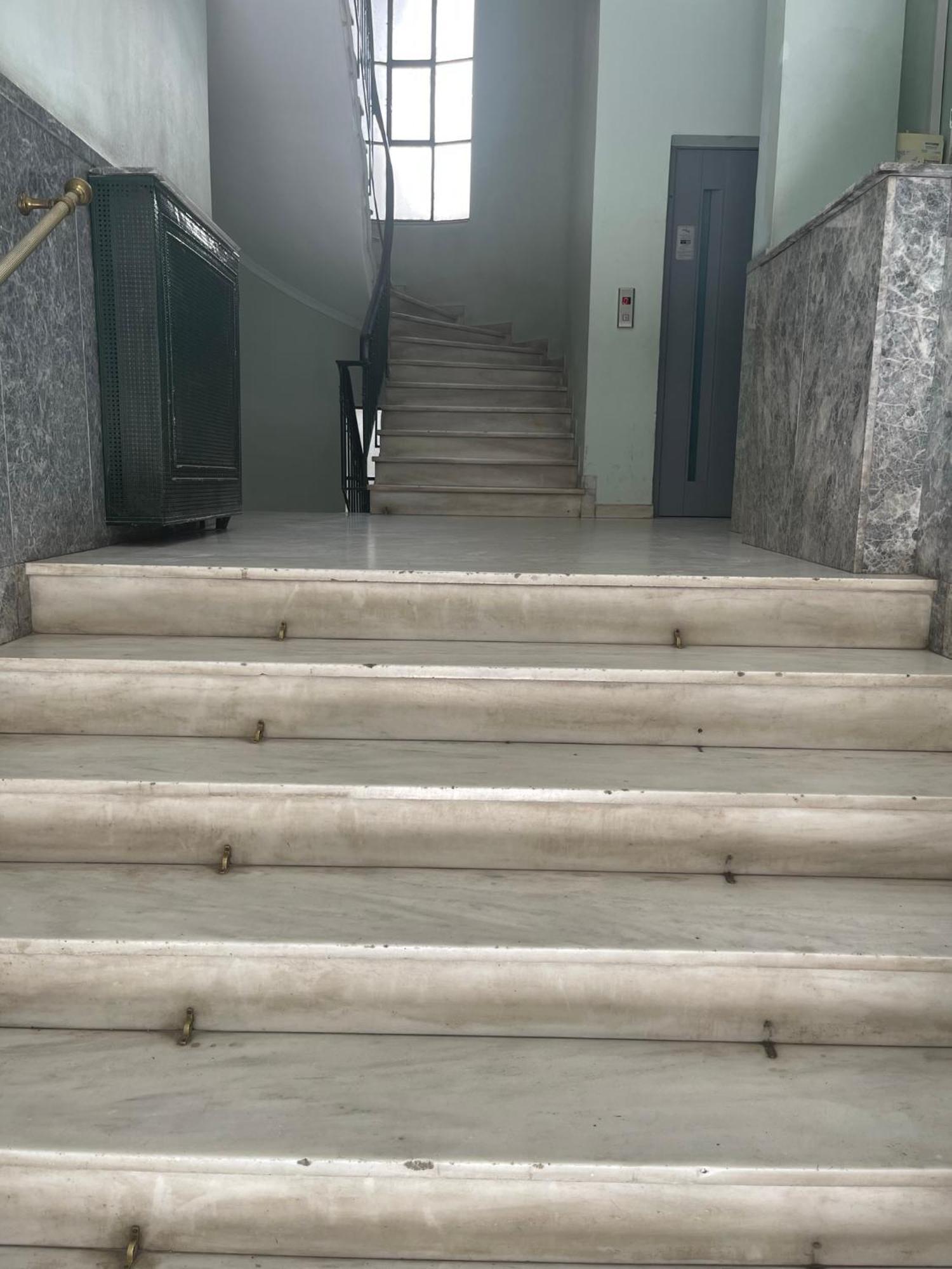 Antinoros Inn, Stylish Apartment,3' To Metro Athens Luaran gambar