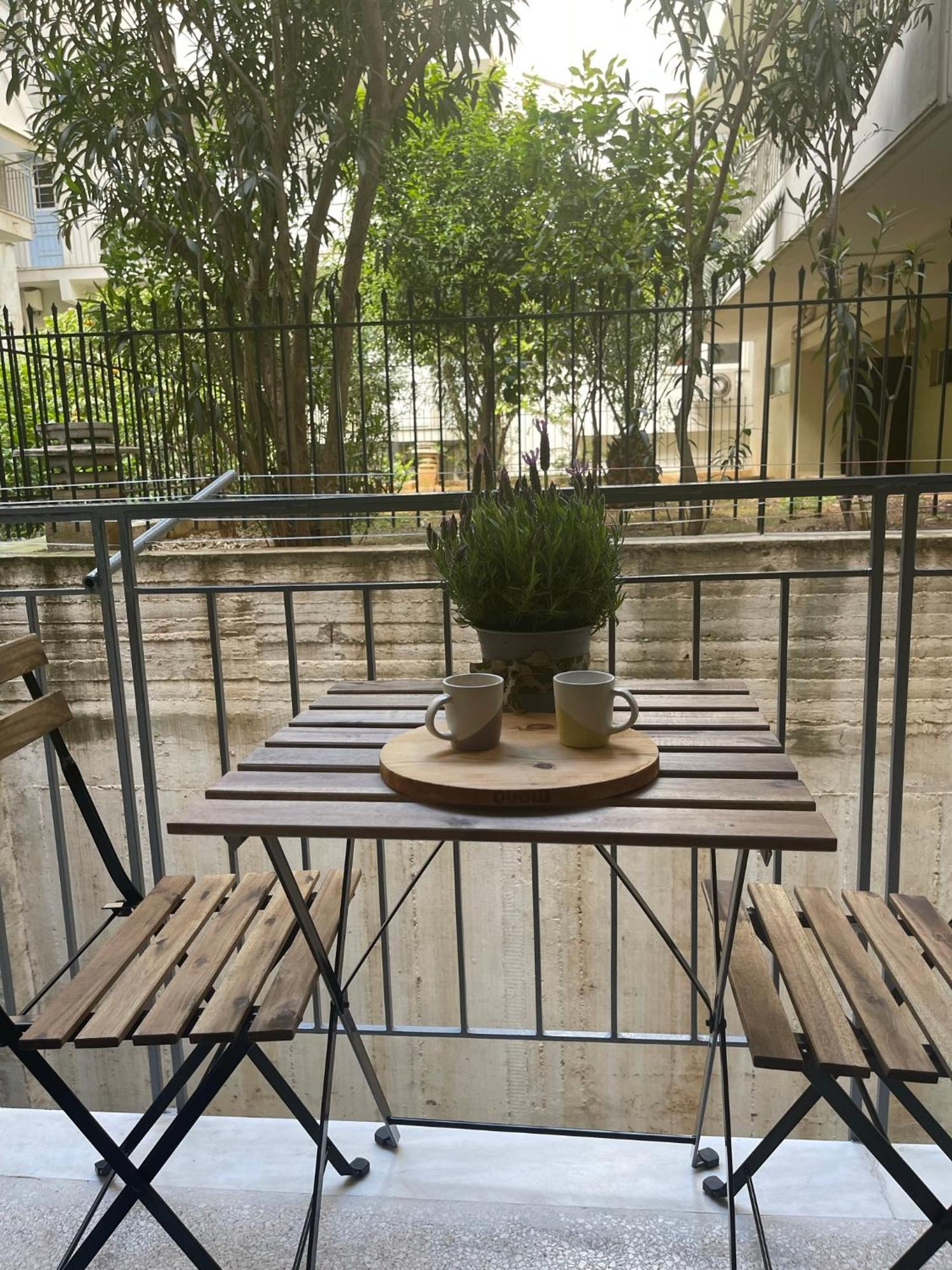 Antinoros Inn, Stylish Apartment,3' To Metro Athens Luaran gambar